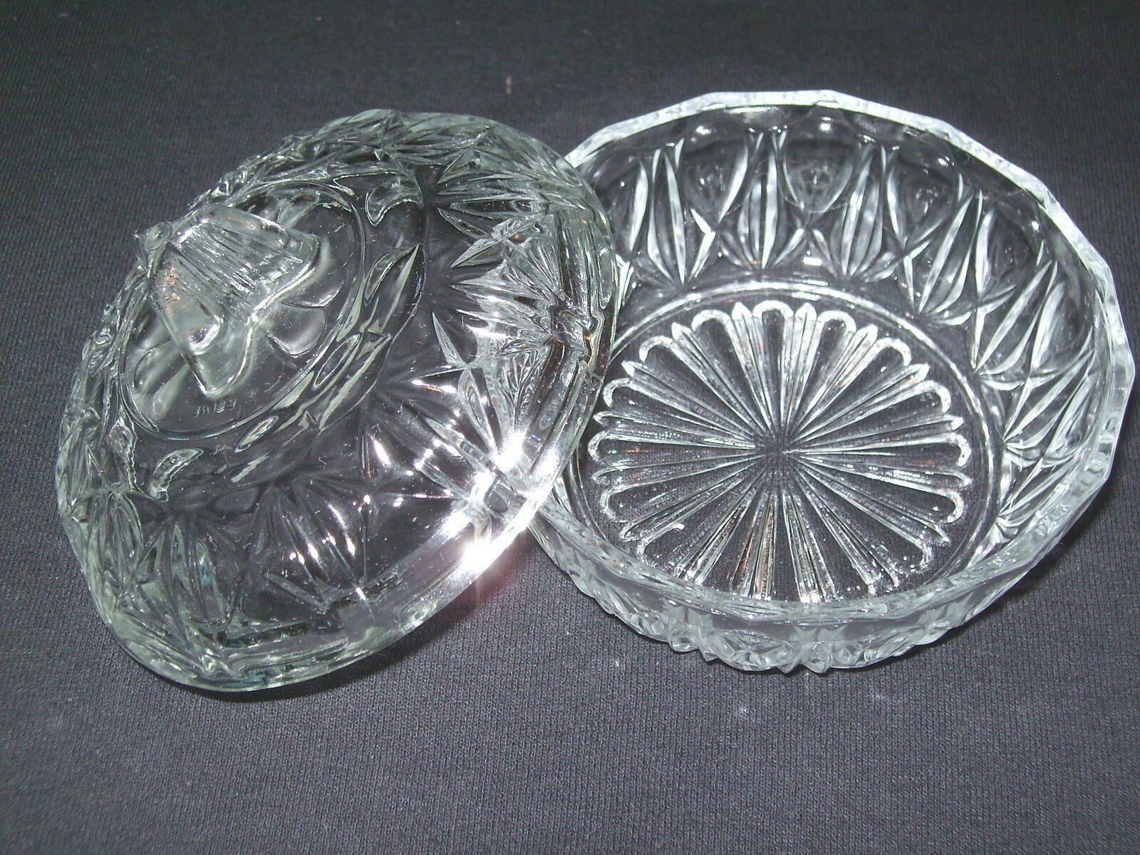 Round Glass Jewelry Box Bowl for Trinkets and Keepsakes  -image