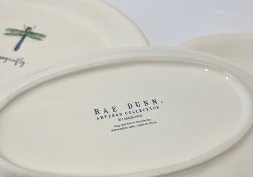 RAE DUNN Magenta DRAGONFLY Pattern 8 1/4" OVAL PLATES Set of 4 Excellent! - Picture 4 of 4