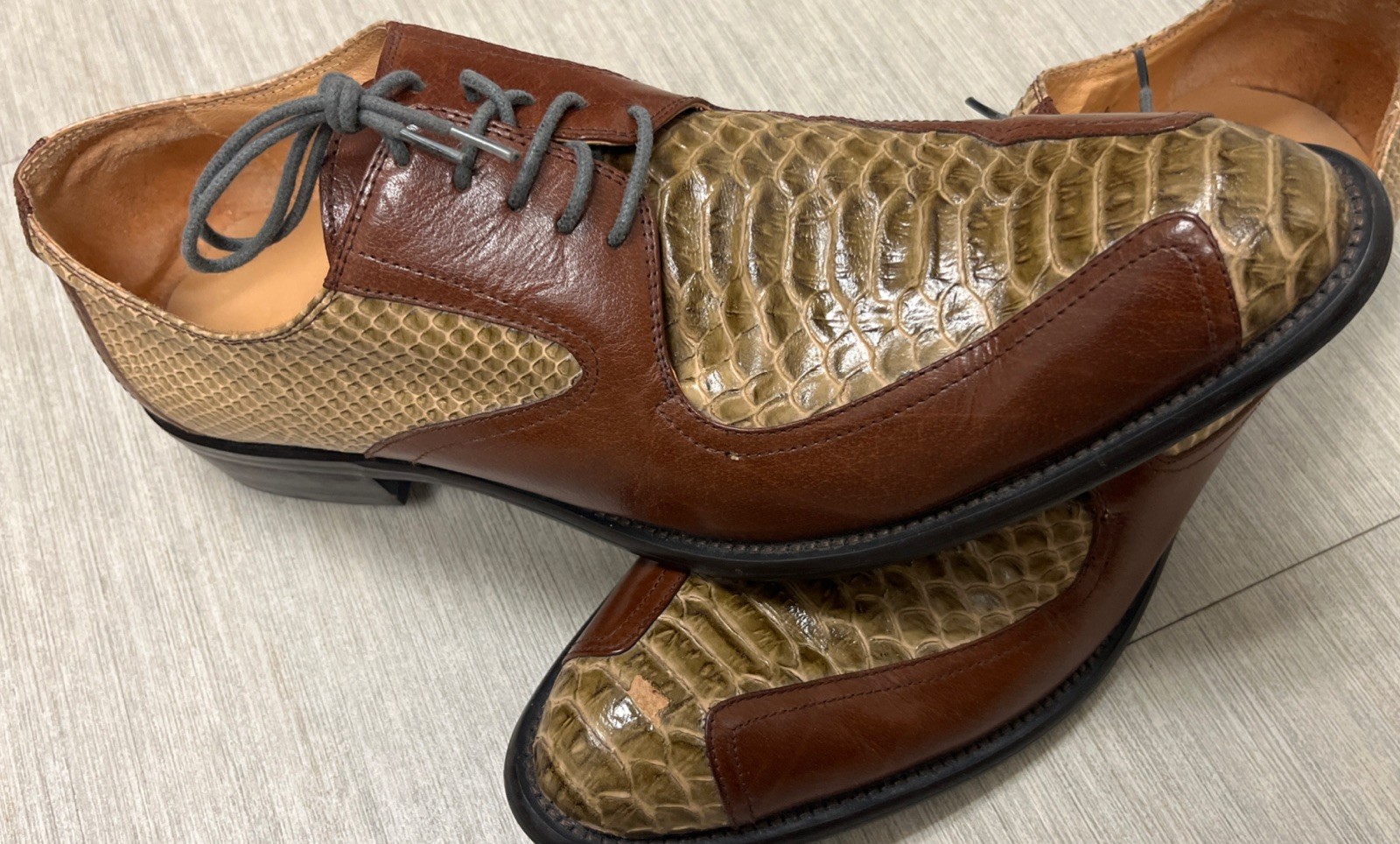 Authentic Python Snake Leather Men’s Oxford Dress… - image 1