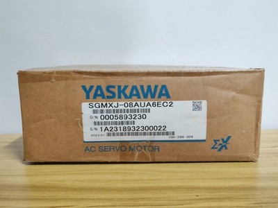 Yaskawa SGMXJ-08AUA6EC2 Servo Motor New