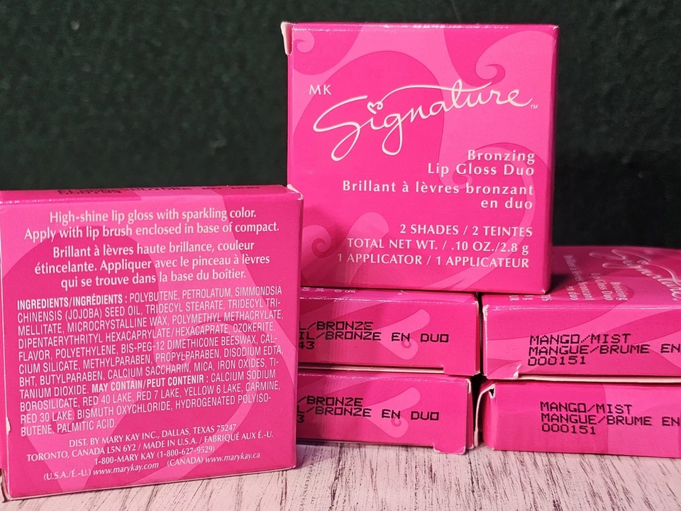 Brillo de labios bronceador Mary Kay MK Signature dúo en compacto espejado ¡TÚ ELIGES EL COLOR! Foto 3 de 4