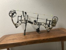 Bear Archery ADAPT Compound Bow Camo Right Hand w/ Rest, Sight, Quiver