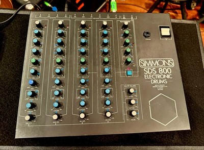 Simmons SDS 800 Drum Machine in einwandfreiem Zustand