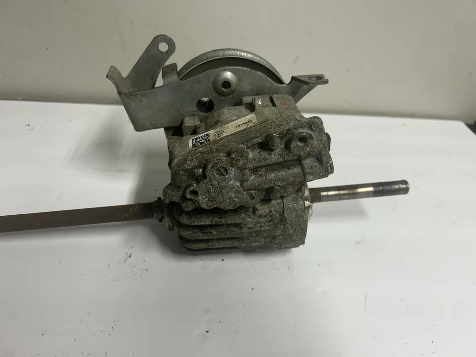 Honda OEM HRX217 Hydrostatic Transmission - 20001-VE5-A01, USED, GOOD - Image 3 of 4