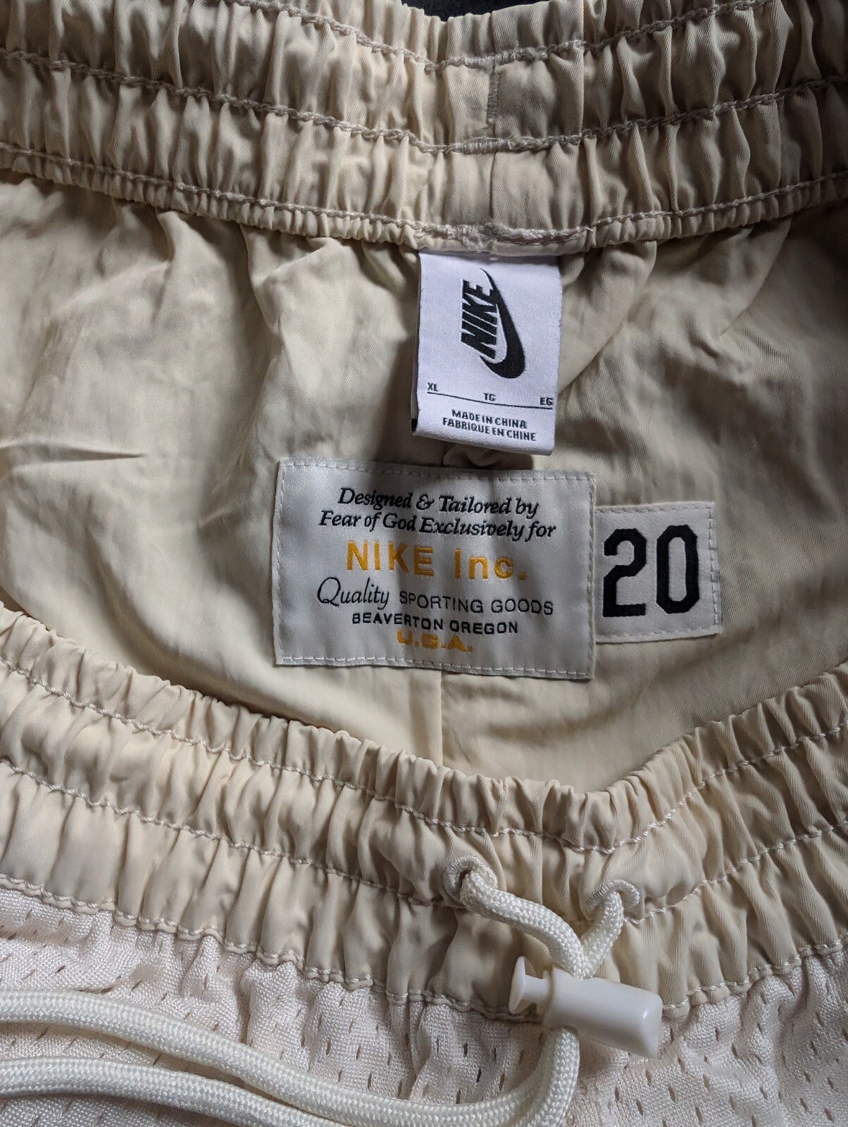 OFF WHITE X NIKE Pantaloncini da basket Fear Of God x Nike crema chiara Uomo taglia XL