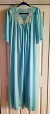 Lorraine 2 pc Set Nightgown Robe/Peignoir Sz Small Vintage Aqua Lace 1970's