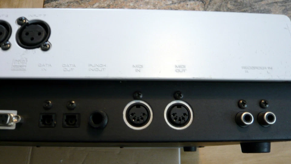 Fostex FD8 - Digitaler Multitracker - Digitalmixer und 8 Spur Recorder  - Bild 2 von 4