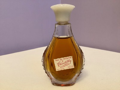Vintage Houbigant Chantilly EDT 1 oz Splash Perfume Bakelite Cap 1940's