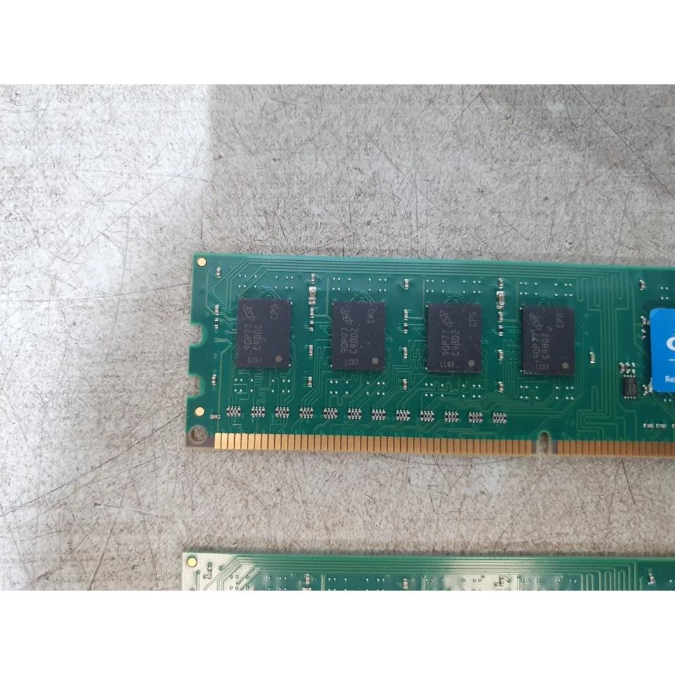 Lot 2 Crucial CT51264BD160BJ.C8FPD Desktop Memory 4GB DDR3L 1600MHz PC3L-12800 - Image 3 of 4