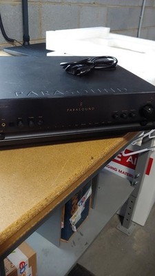 Parasound HaloStereo Integrated Amplifier 2.1 Model