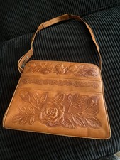 Vintage 70s Avelar Mexican Hand Tooled Leather Crossbody Purse Floral Carved Bag