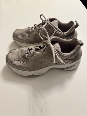 NIKE M2K Tekno Sneaker Beige Gr. 37,5 Damen Sportschuh