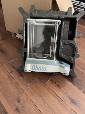 OHAUS ADVENTURER PRO AV264C Maximum Capacity 260g d=0,0001g