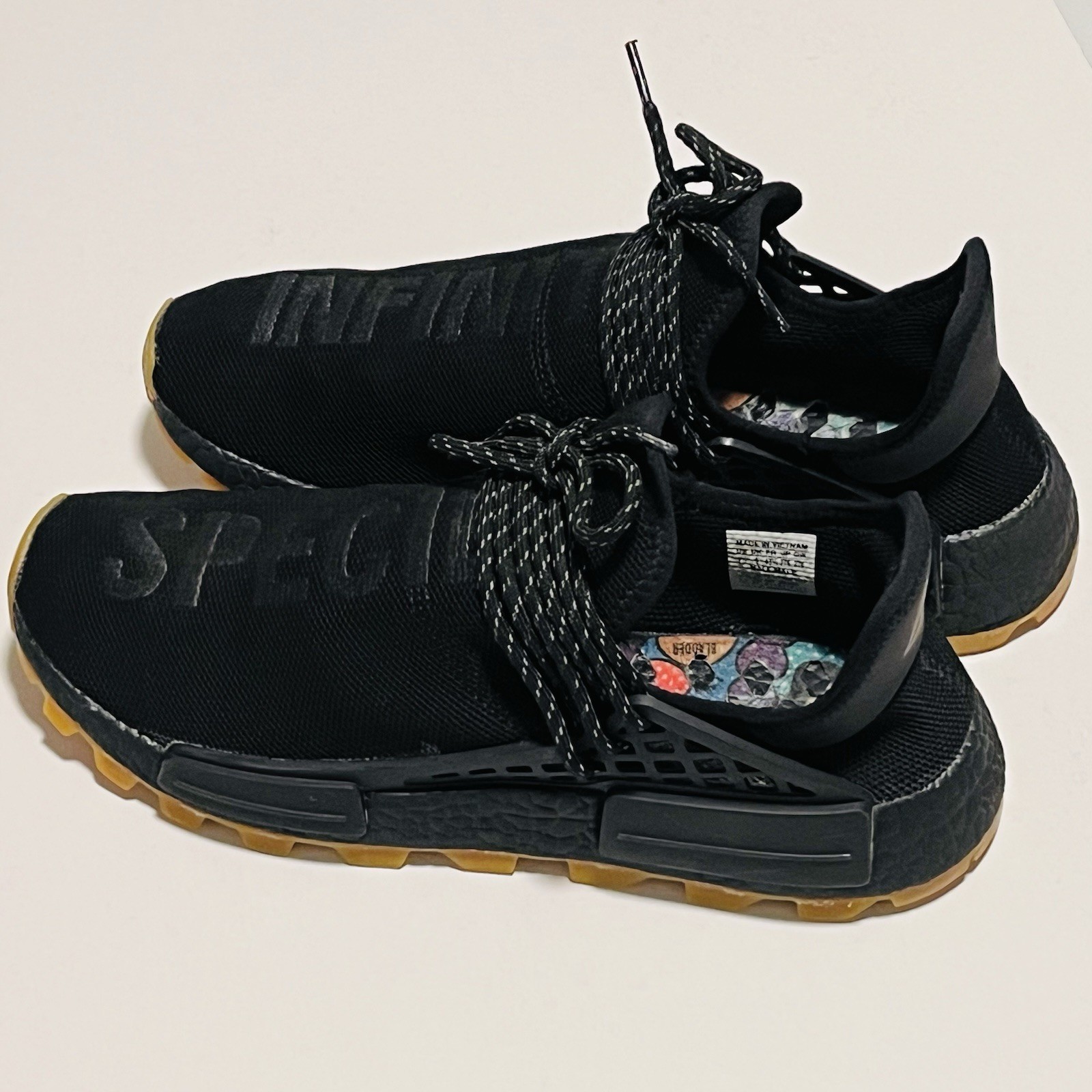 Adidas Pharrell NMD Hu Trail Size 9.5 Unisex Pre Human Race Infinite Species