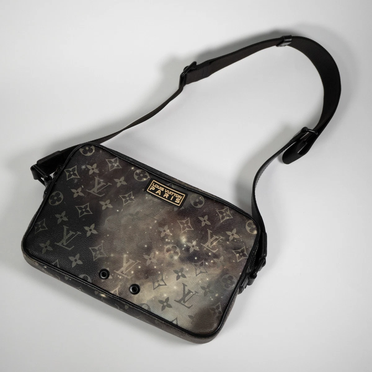Louis Vuitton Messenger/Shoulder Bags for Men for sale | eBay