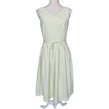 Talbots Seersucker Fit & Flare Dress Women’s Size 8 Sleeveless Striped Pleated