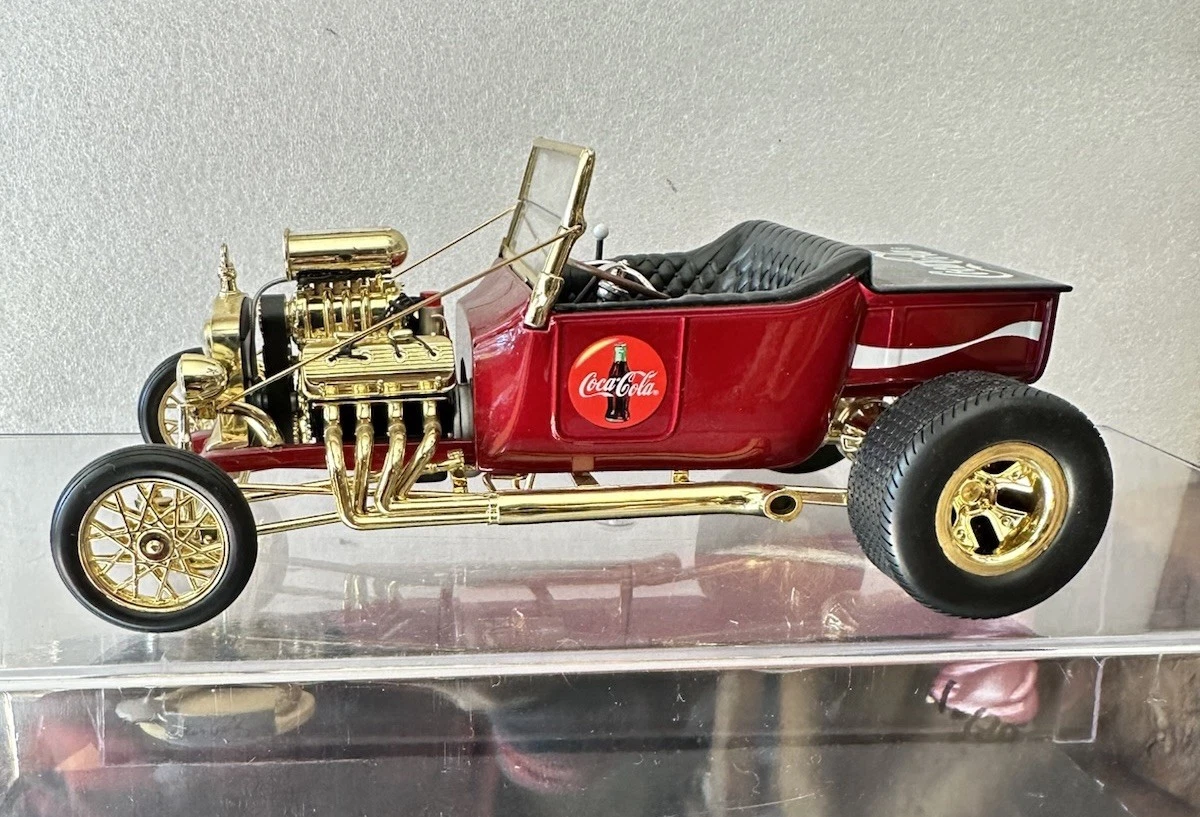 アメリカンマッスル 1/18 FORD T-BUCKET ファイアパターン Amazon.com: Lucky Diecast 1/18 Scale 92829 1923 Ford T-Bucket Top