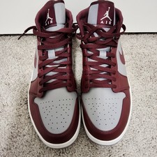 Nike Air Jordan 1 Mid Cherrywood Red / Cement...