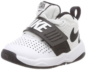 boys white nike basketball shoes