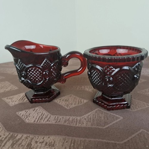 Vintage Avon Ruby Red 1876 Cape Cod Collection Creamer 4in. & Sugar Bowl 3in. - Picture 3 of 5