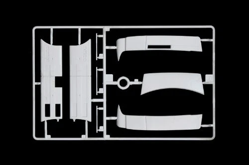 Italeri 3934 Iveco Hi-Way E5 Abarth Model Kit camion show trucks plastica Scala - Immagine 3 di 4
