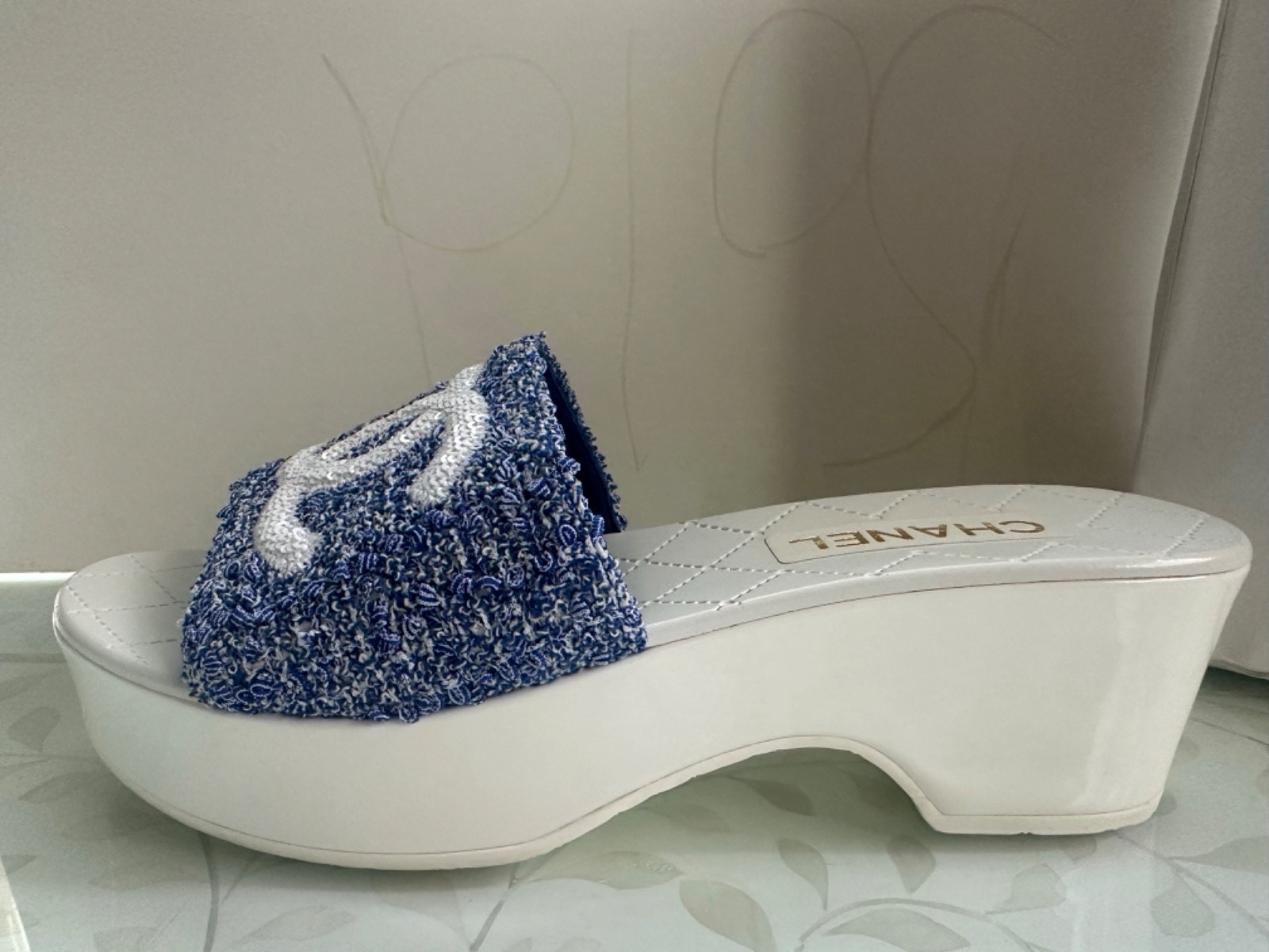 NEW 24P Chanel White Blue Tweed CC LOGO Wedge Slides Sandals Shoes 41 RECEIPT thumbnail 2