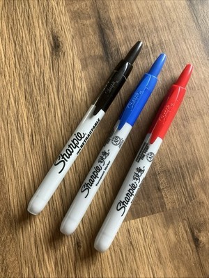 Sharpie EINZIEHBARE FEINE FEDER SCHWARZ, BLAU und ROT PERMANENT Marker (PKT 3) BRANDNEU