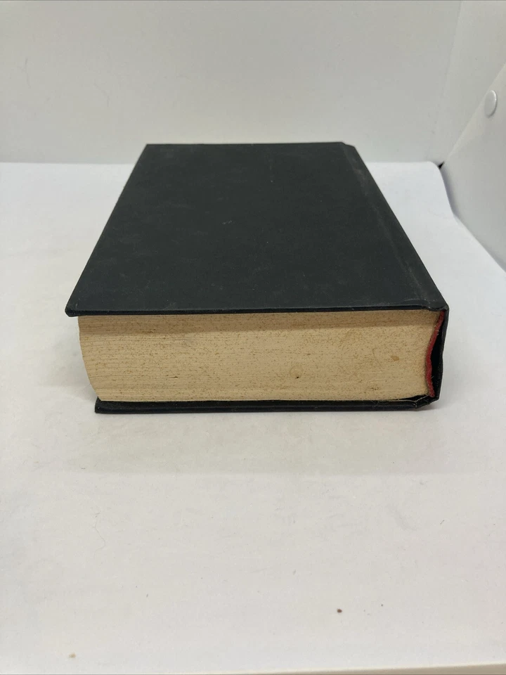 Eclipse Twilight Saga Book 3 By Stephenie Meyer 2007 Hardcover First Edition - Image 2 of 4