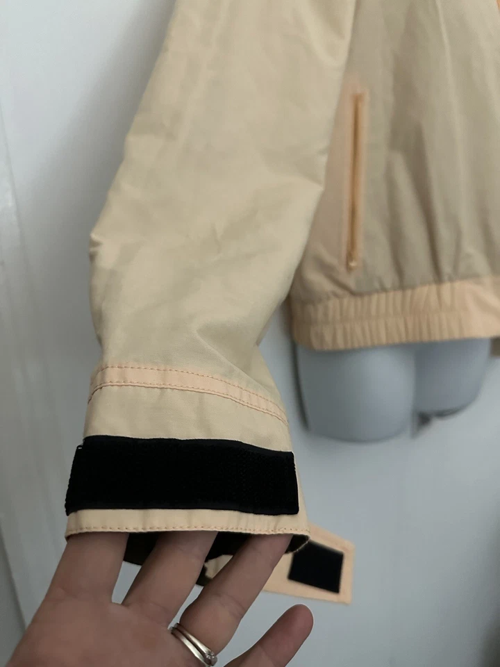 The North Face Womens Jacket Peach Floral BNWT Size M Designer - Image 4 of 4