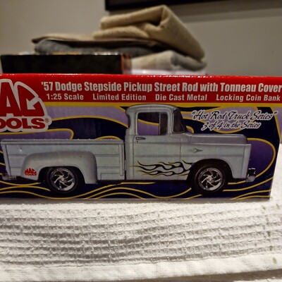 Mac Tools Locking Coin Bank