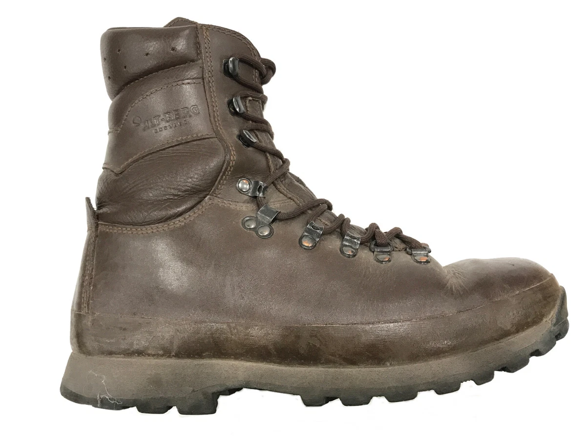 ALT BERG Defender Army Issue Brown Leather Combat Boots 9M Male Used 3844