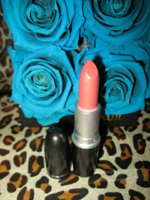 mac ramblin rose lipstick