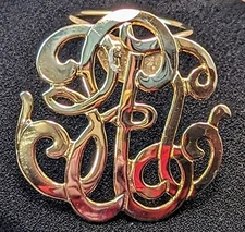 CAROLEE 1.5" Gold tone Monoram Script Scarf Clip Brooch VTG ULTRA RARE HTF