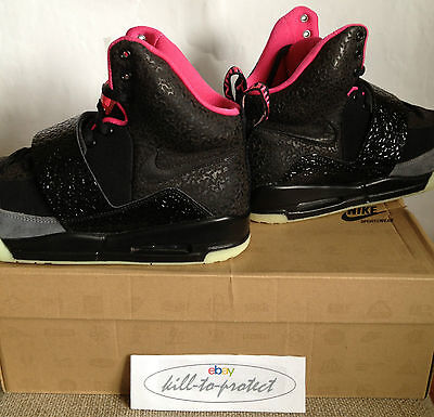 USED) NIKE AIR YEEZY 1 One BLINK US8.5 UK7.5 BLACK 366164 USED) NIKE AIR YEEZY 1 One BLINK US8.5 UK7.5 BLACK 366164