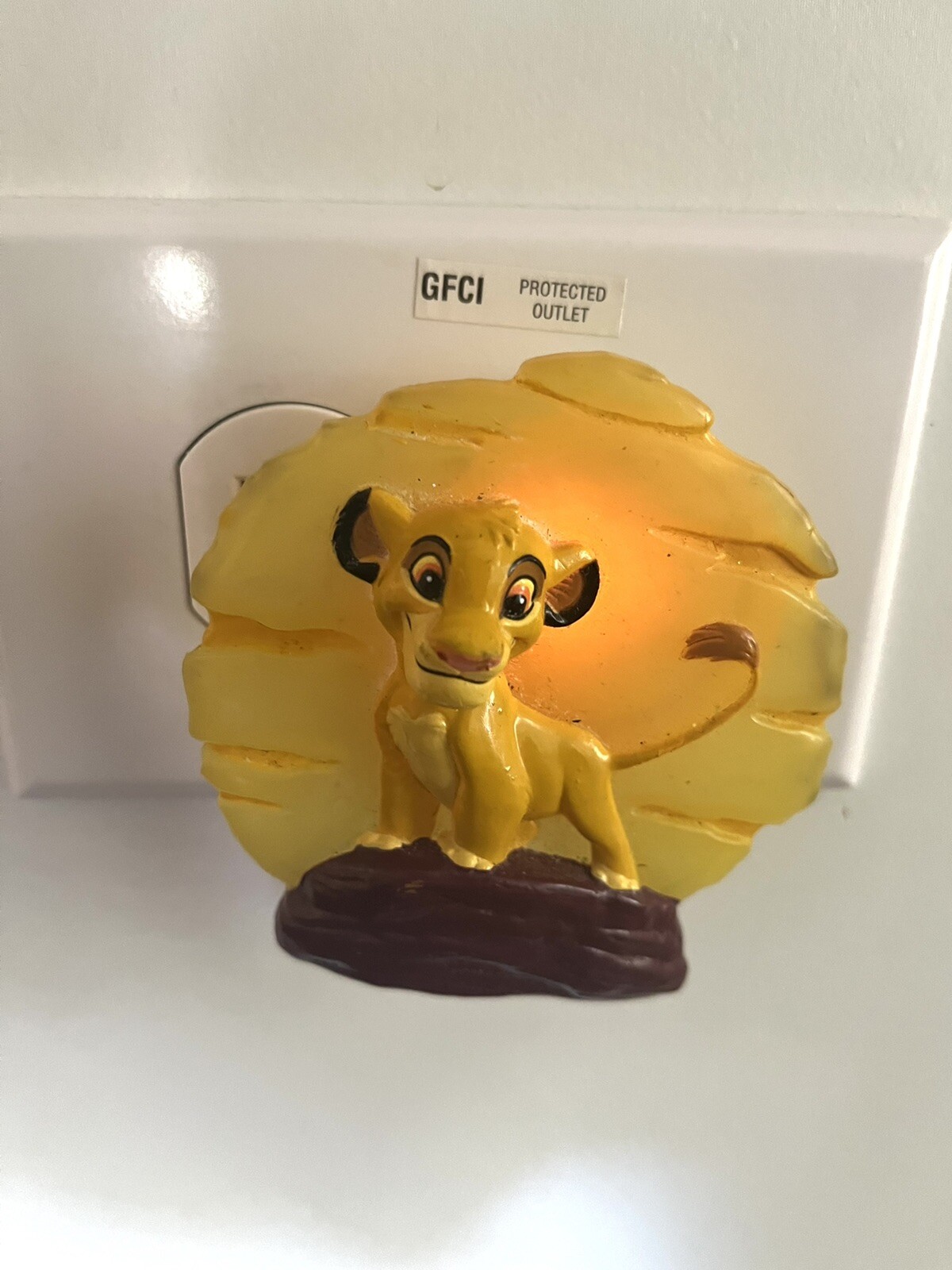 Vintage 1990s Disney The Lion King Night Light Movie Memorabilia Simba Plug In