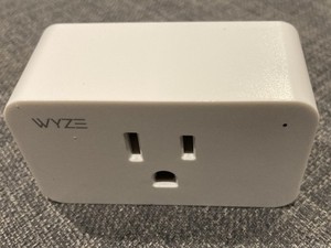 WYZE WLPP1CFH 2.4GHz WiFi SmartPlug, Works w/ Alexa, Google-1 Plug