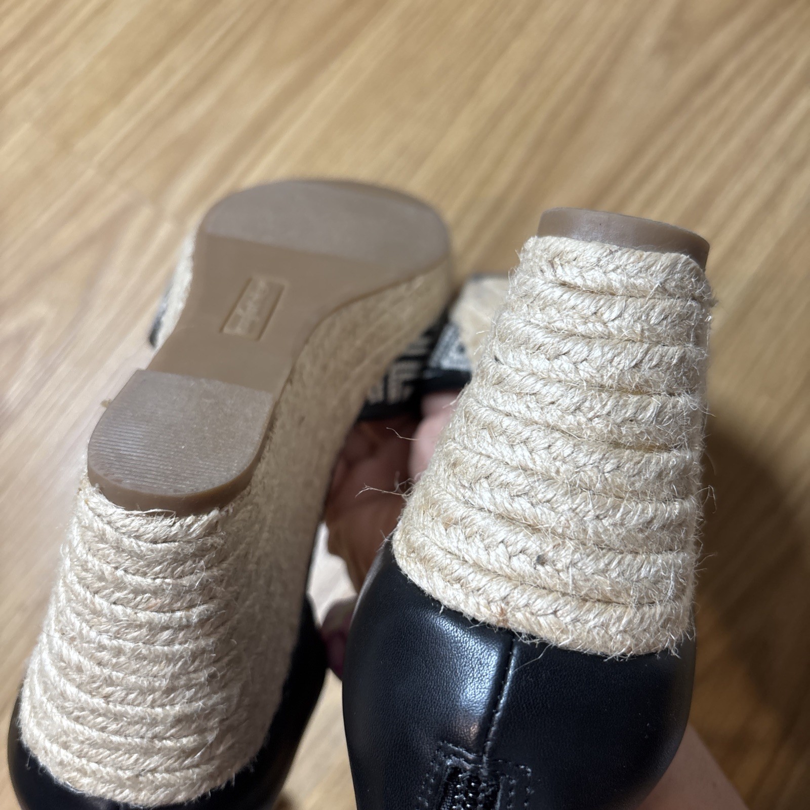 Women’s Comfortview Wedges Black And White 10WW