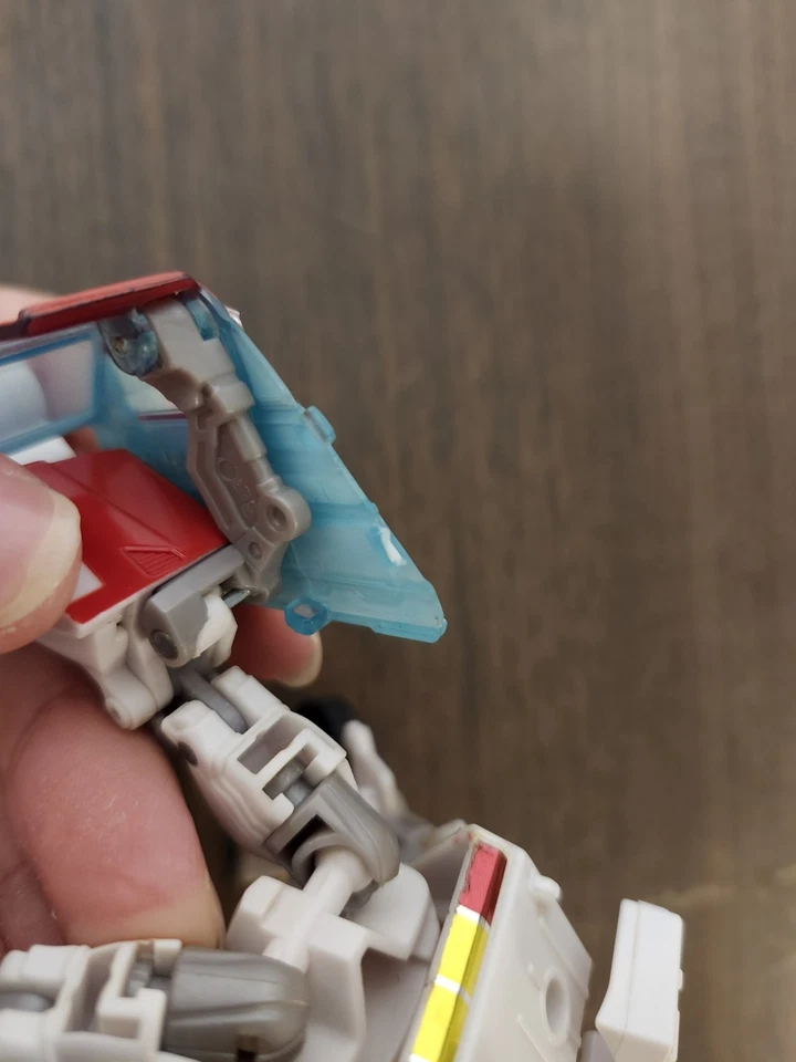 Transformers Prime AM-04 Ratchet  (Read Discription) - Image 3 of 3