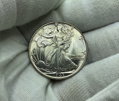 Uncirculated 1943 Philadelphia Mint Silver Walking Liberty Half J416