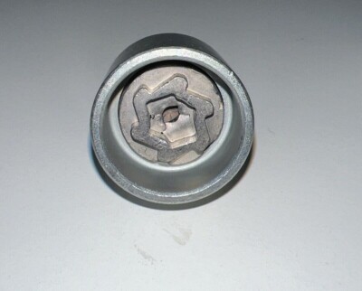 OEM Original  VOLKSWAGEN Felgenschloss 538 Code V Schlüssel Nuss Wheel Lock Key