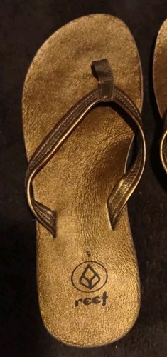 REEF, Olukai Honu Women's Size 9 Bronze Metallix colored Flip Flops in XLNT COND - Picture 2 of 13