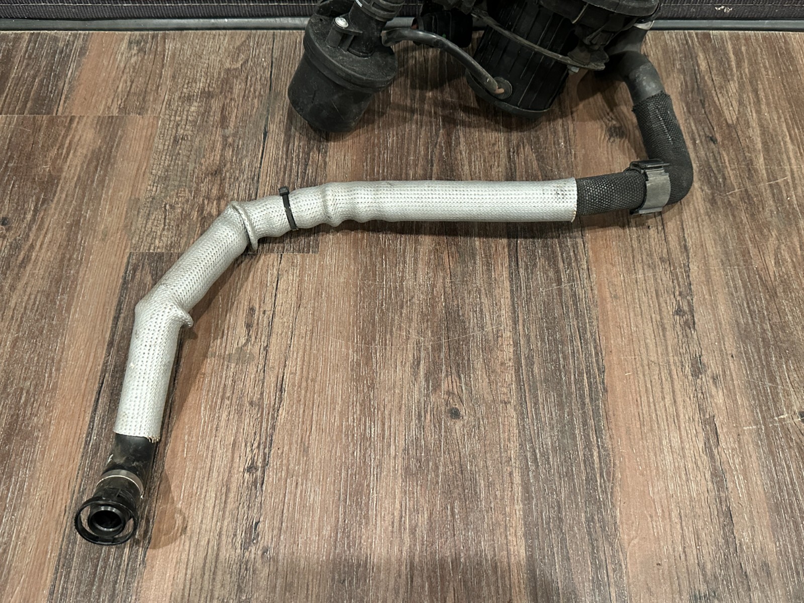 2021 AUDI R8 LEFT SECONDARY AIR INJECTION PUMP OEM 4S0 906 601 B