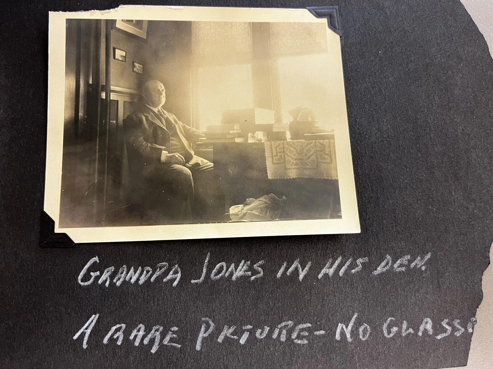 1920s FAMILY “Grandpa Jones No Glasses” Uncle & Aunt DINNING ROOM TABLE & DEN