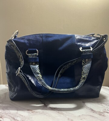 Vintage Reign Travel Duffle Bag Weekender Bag Overnight Bag Carry On Tote