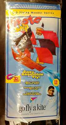 Go Fly A Kite Pirate Ship 32'' Wing Span w/15' Tail 3-D Flying Wonder NEW U-5A