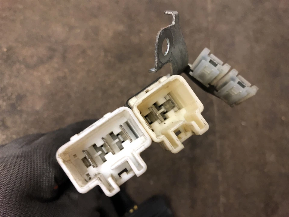 Оригинальный выпрямитель регулятора напряжения Honda CBR600RR CBR600 CBR 600 07 08 09 10 11 12 - Изображение 3 из 3