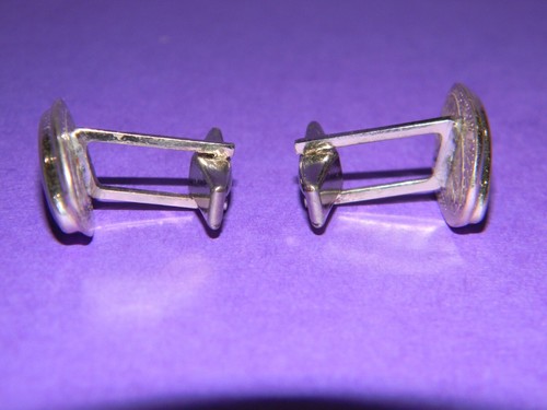 Pair Vintage Oyster Shell Pattern Iridium Enamel Scuff Links Stamped SILVER ~10g - Picture 3 of 8
