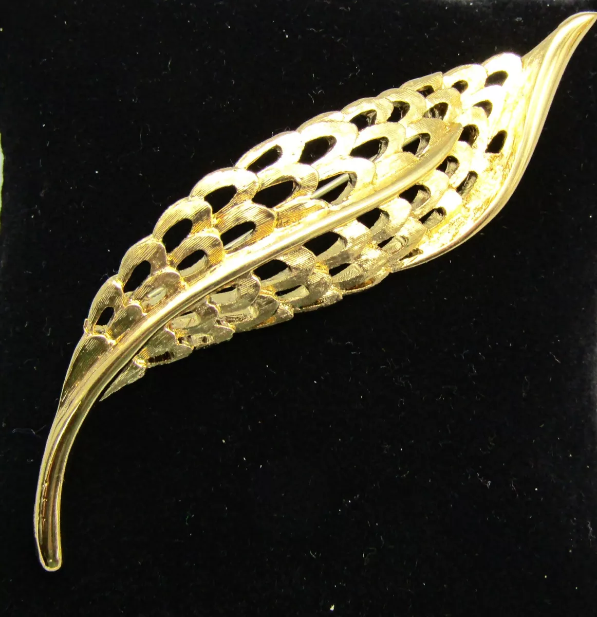 Monet cheap leaf brooch