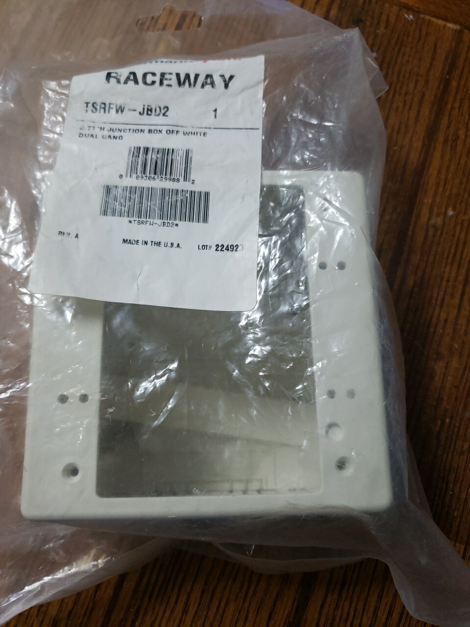 Hellermann Tyton TSRFWJBD2 Dual Gang Junction Box, PVC, Office White