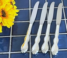 4 International Silverplate Wm Rogers Mfg CAMELOT MELODY 9" Modern Knives 1964